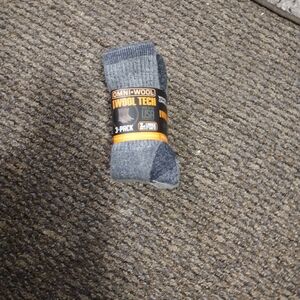 Omni-Wool Men's Wool Tech Socks 3-Pack - Dark Gray and Light Gray